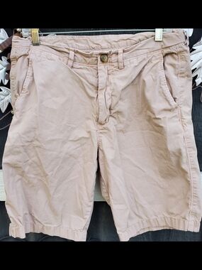 Johnnie-O Men's Beige Casual Chino Shorts, Size 34
